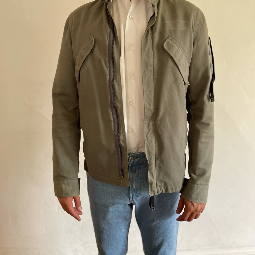 A/X gray jacket. Small (fits medium)